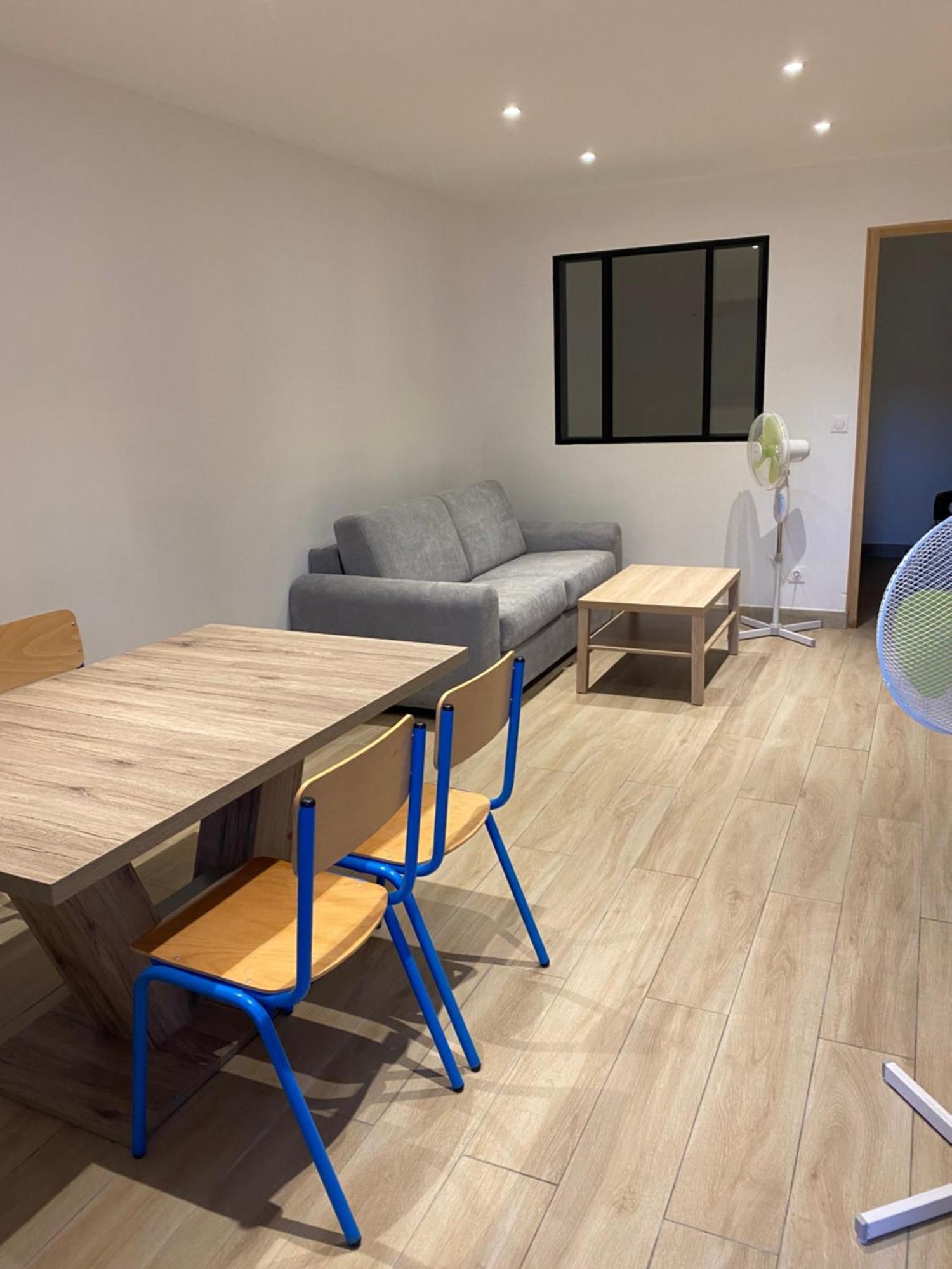 Appartement Ou Studio En Hyper Centre, Pour La Plage Et La Rue Pietonne Il Suffit De Traverser La Rue , Voir La Photo Principale 安德诺莱斯贝恩 外观 照片