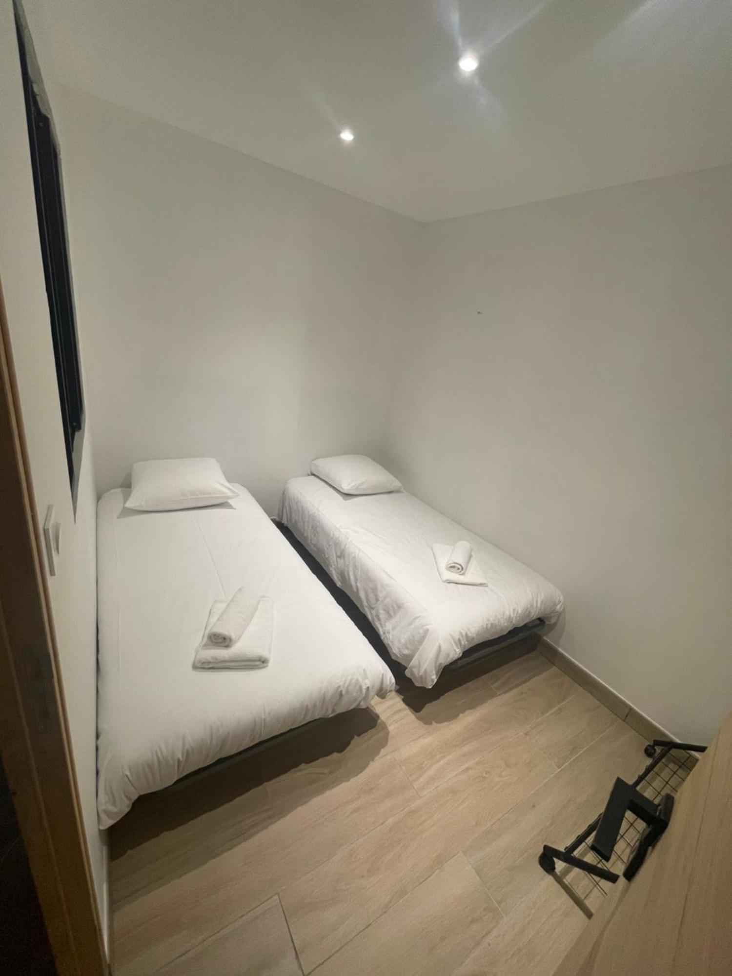 Appartement Ou Studio En Hyper Centre, Pour La Plage Et La Rue Pietonne Il Suffit De Traverser La Rue , Voir La Photo Principale 安德诺莱斯贝恩 外观 照片