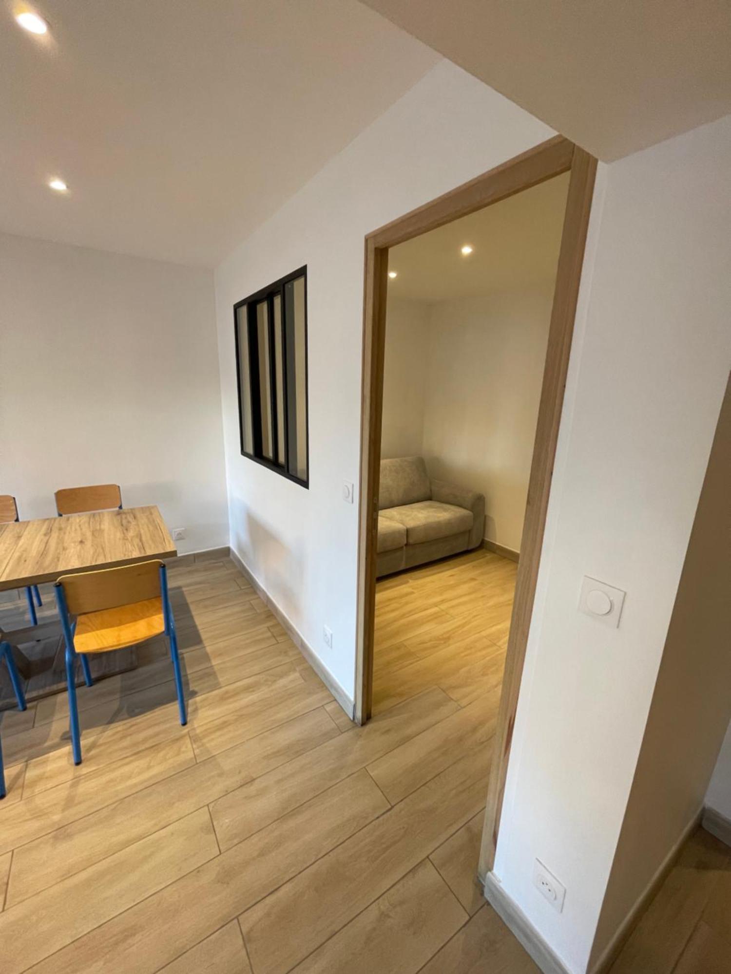 Appartement Ou Studio En Hyper Centre, Pour La Plage Et La Rue Pietonne Il Suffit De Traverser La Rue , Voir La Photo Principale 安德诺莱斯贝恩 外观 照片