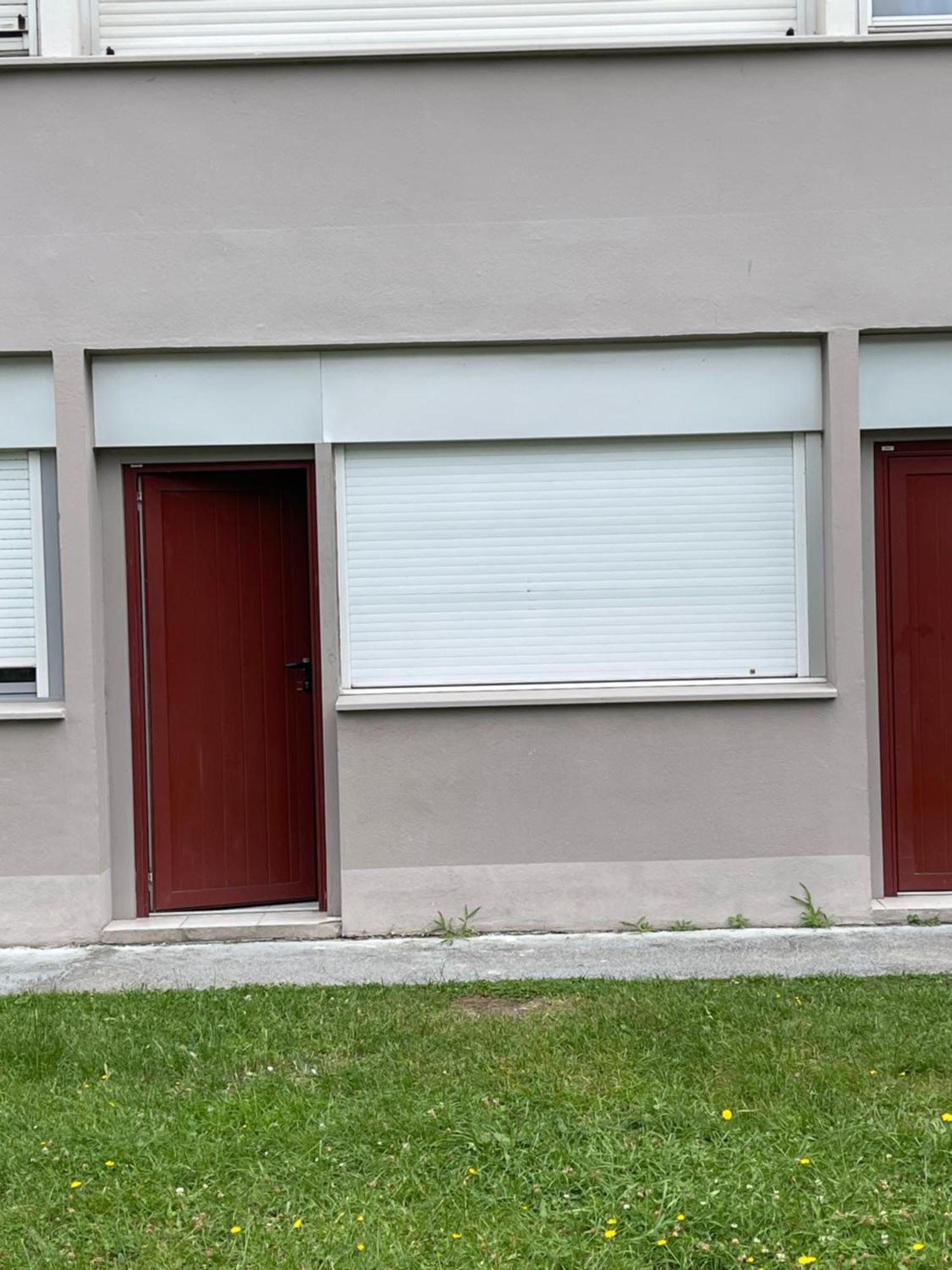 Appartement Ou Studio En Hyper Centre, Pour La Plage Et La Rue Pietonne Il Suffit De Traverser La Rue , Voir La Photo Principale 安德诺莱斯贝恩 外观 照片
